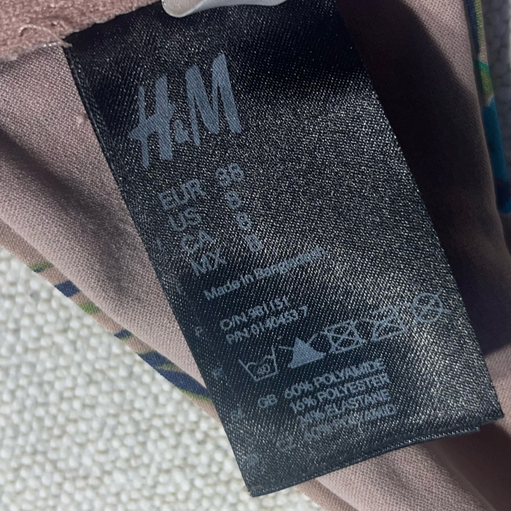 H&M Hummingbird Balconette Convertibile Bikini Top - Picture 4 of 5